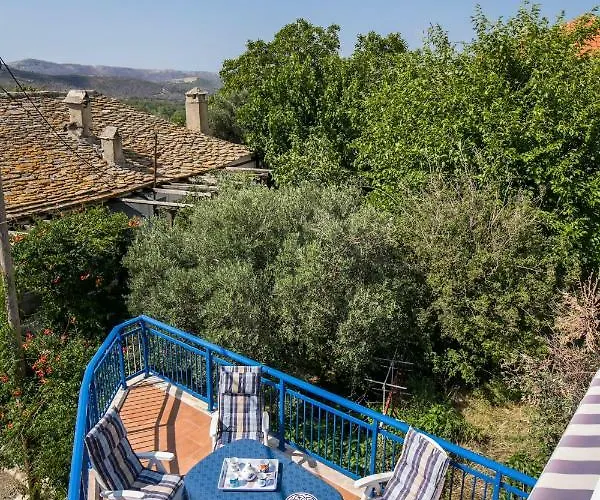 Spiti Ena Theologos (Thasos)