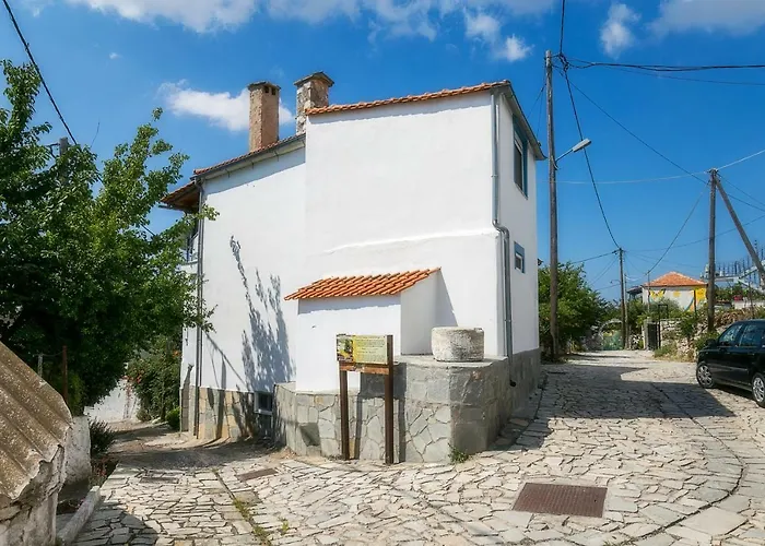 Spiti Ena Theologos (Thasos)