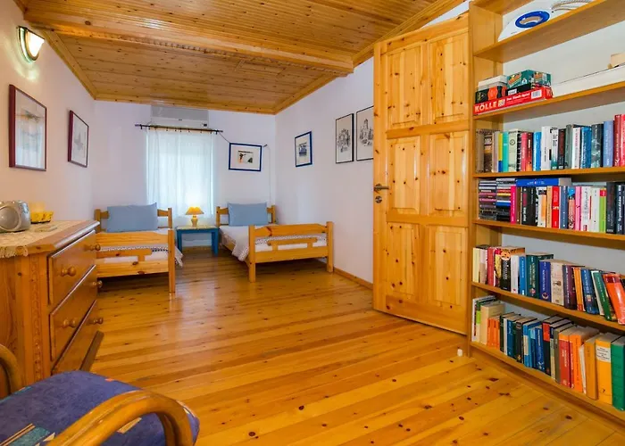 Spiti Ena Tatil Evi *